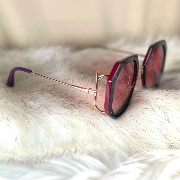 Accessories - Chic Black Sunglasses for Women